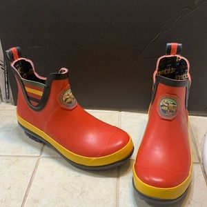 Pendleton classic rain boots Mount Rainier
